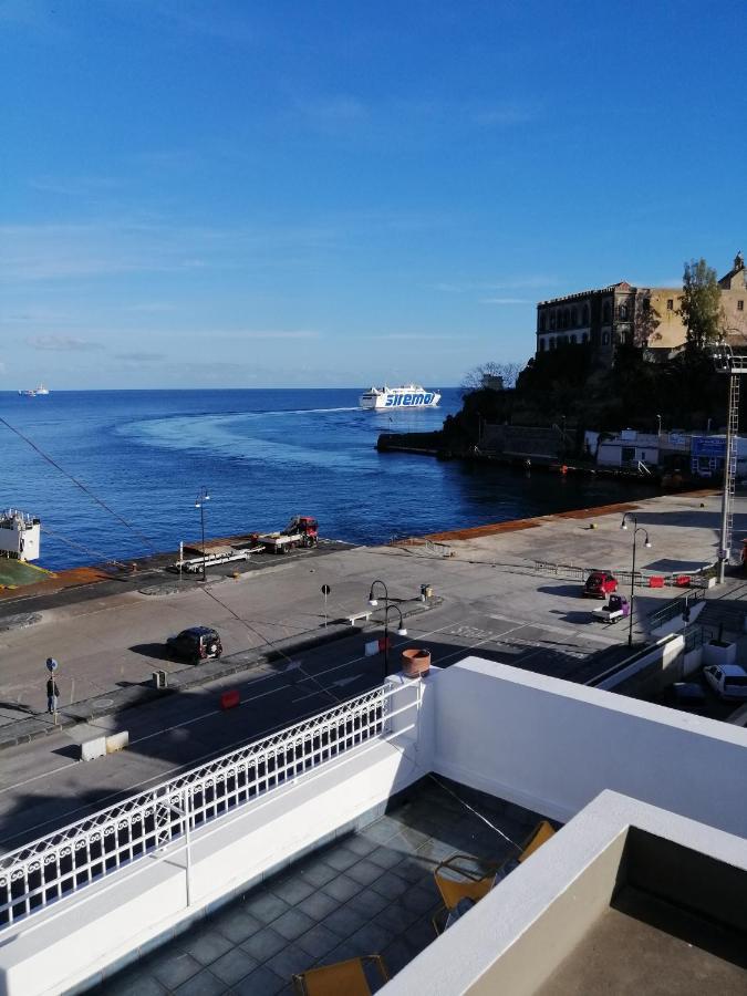 Casa Del Vento Apartment Lipari  Bagian luar foto